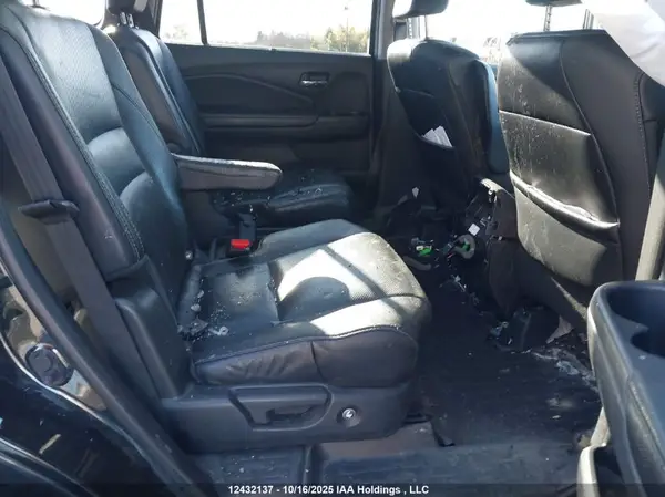 5FNYF6H93HB502005 2017 HONDA PILOT - Image 8