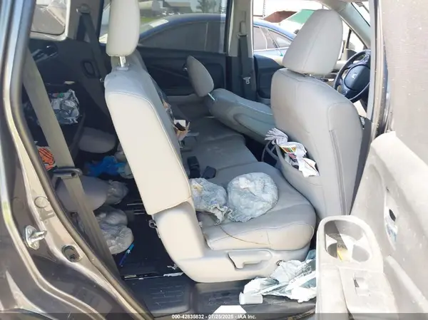 5FNYF6H93JB000052 2018 HONDA PILOT - Image 8