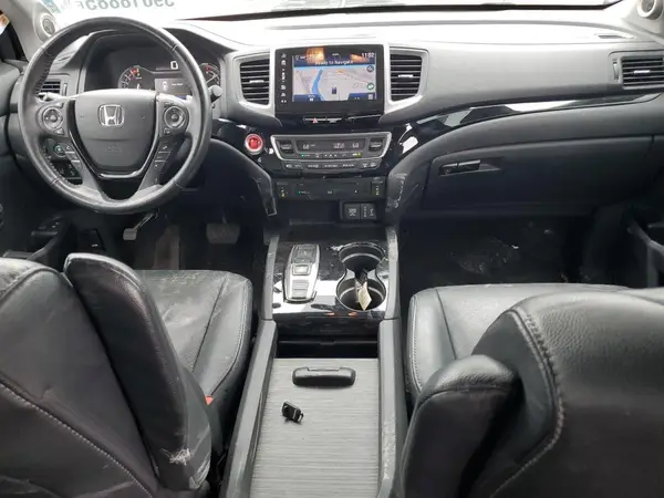 5FNYF6H93JB017076 2018 HONDA PILOT - Image 8