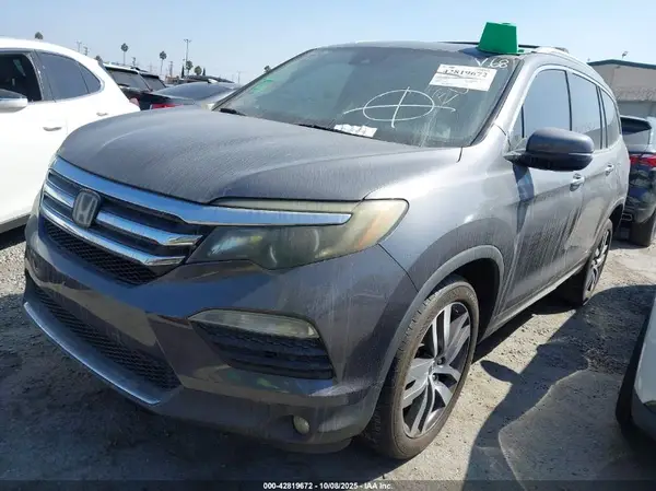 5FNYF6H93JB027001 2018 HONDA PILOT - Image 2