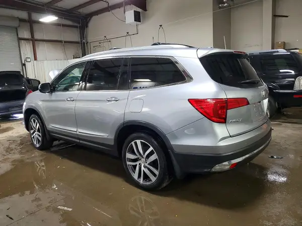 5FNYF6H93JB061241 2018 HONDA PILOT - Image 2
