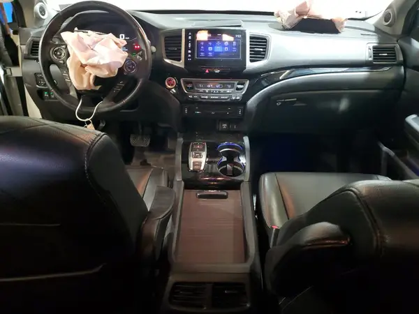 5FNYF6H93JB063488 2018 HONDA PILOT - Image 8