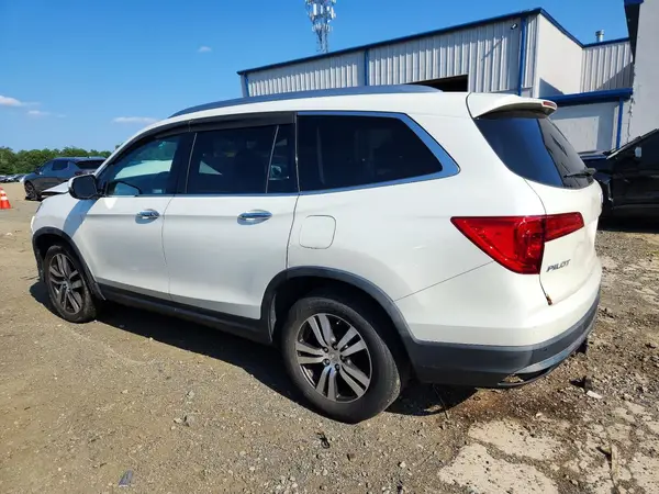 5FNYF6H93JB065628 2018 HONDA PILOT - Image 2