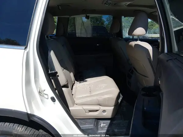 5FNYF6H93JB066553 2018 HONDA PILOT - Image 8