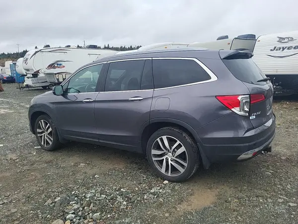 5FNYF6H93JB500695 2018 HONDA PILOT - Image 2