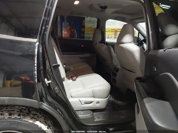 5FNYF6H93KB060088 2019 HONDA PILOT - Image 8