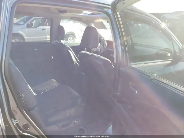 5FNYF6H93KB075013 2019 HONDA PILOT - Image 8