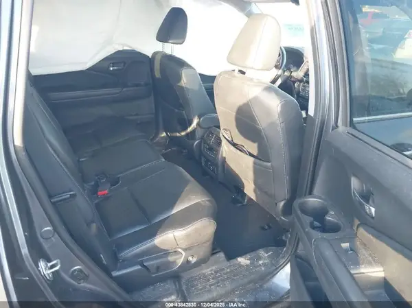 5FNYF6H93KB087999 2019 HONDA PILOT - Image 8
