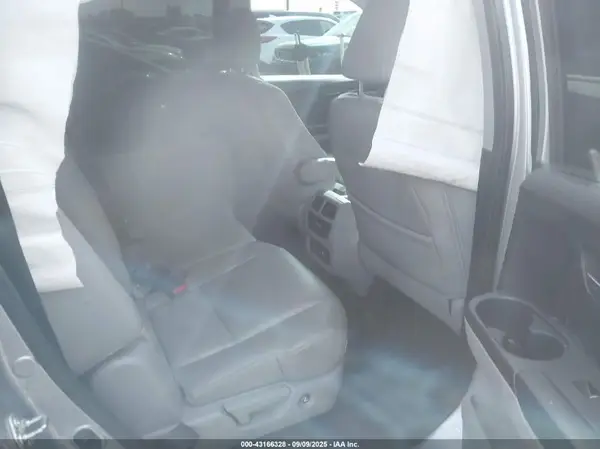 5FNYF6H94GB012204 2016 HONDA PILOT - Image 8