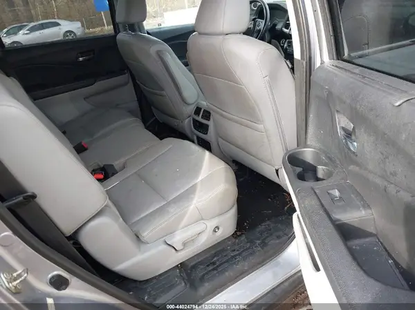 5FNYF6H94GB080034 2016 HONDA PILOT - Image 8