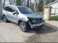 5FNYF6H94HB002810 2017 HONDA PILOT