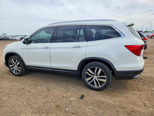 5FNYF6H94HB021647 2017 HONDA PILOT - Image 2