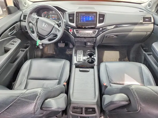 5FNYF6H94HB021647 2017 HONDA PILOT - Image 8