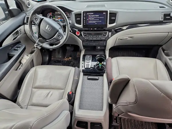 5FNYF6H94HB022653 2017 HONDA PILOT - Image 8