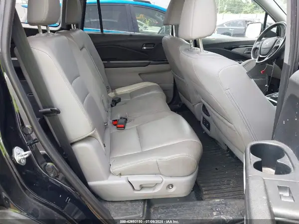 5FNYF6H94HB022670 2017 HONDA PILOT - Image 8