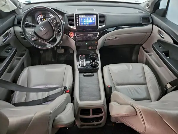5FNYF6H94HB034379 2017 HONDA PILOT - Image 8