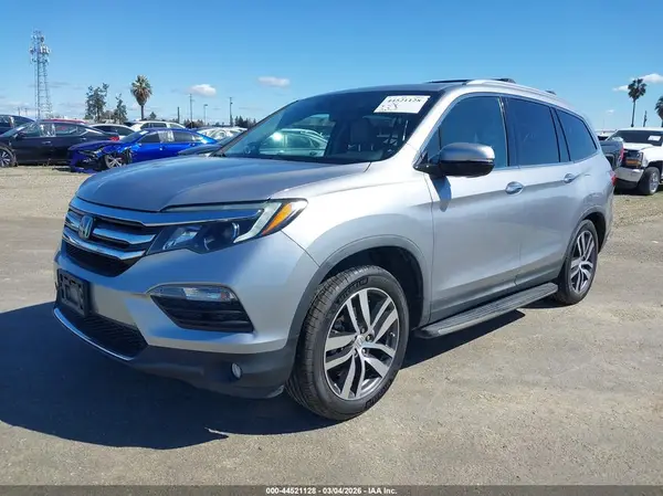 5FNYF6H94HB035502 2017 HONDA PILOT - Image 2