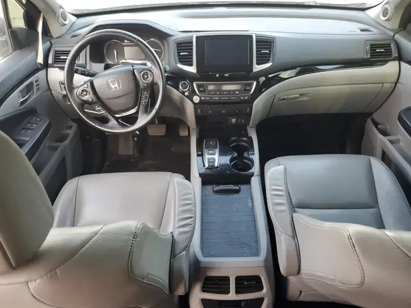 5FNYF6H94HB047892 2017 HONDA PILOT - Image 8