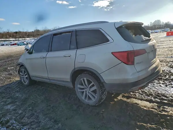 5FNYF6H94HB064689 2017 HONDA PILOT - Image 2