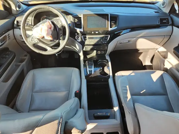5FNYF6H94HB064806 2017 HONDA PILOT - Image 8