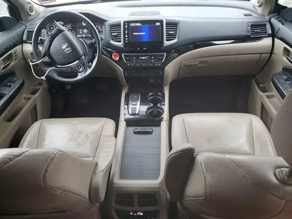 5FNYF6H94HB069696 2017 HONDA PILOT - Image 8