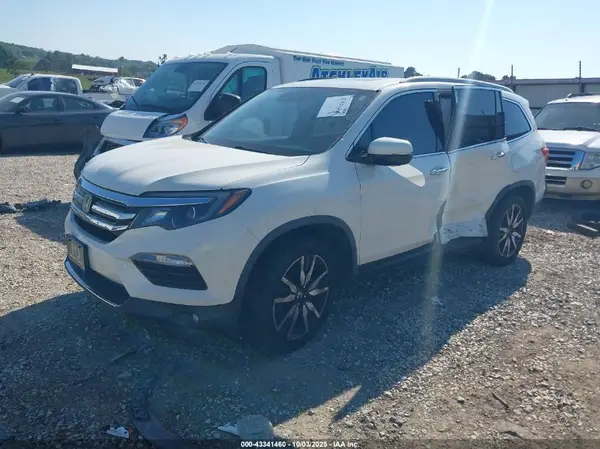 5FNYF6H94HB083565 2017 HONDA PILOT - Image 2