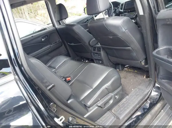 5FNYF6H94JB006359 2018 HONDA PILOT - Image 8