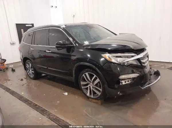 5FNYF6H94JB025087 2018 HONDA PILOT - Image 1