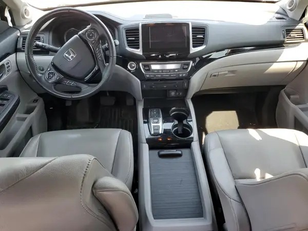 5FNYF6H94JB057389 2018 HONDA PILOT - Image 8