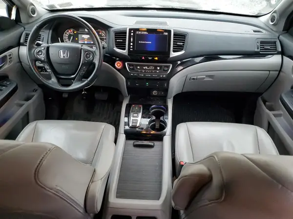 5FNYF6H94JB064214 2018 HONDA PILOT - Image 8