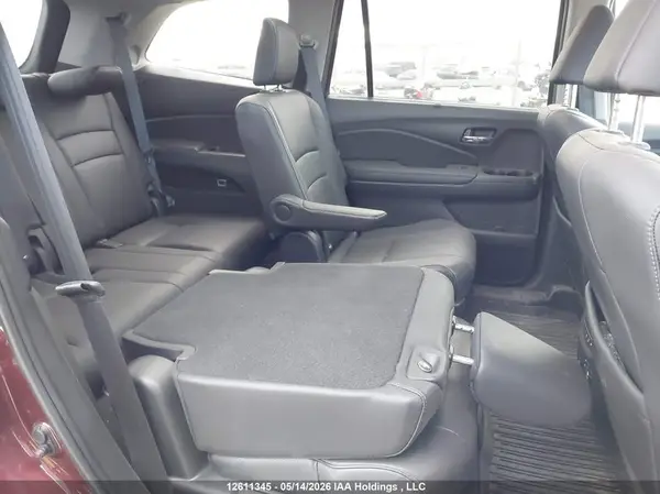 5FNYF6H94JB504643 2018 HONDA PILOT - Image 8