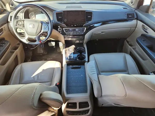 5FNYF6H94KB039511 2019 HONDA PILOT - Image 8