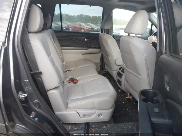 5FNYF6H94KB082228 2019 HONDA PILOT - Image 8