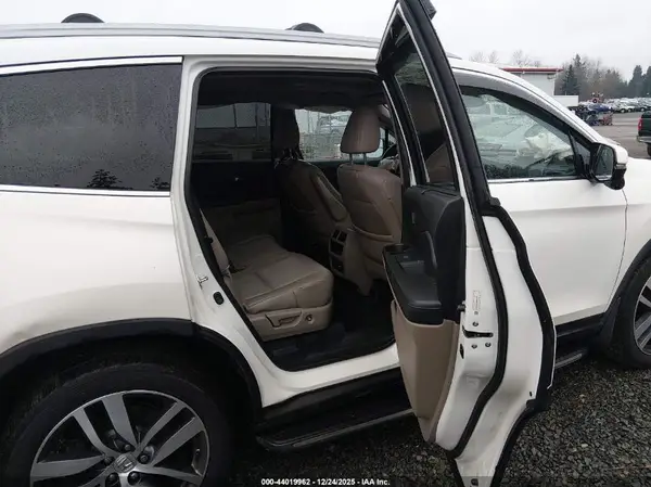5FNYF6H95GB031926 2016 HONDA PILOT - Image 8