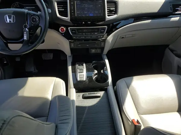 5FNYF6H95GB115681 2016 HONDA PILOT - Image 8