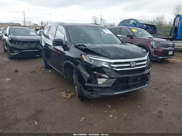 5FNYF6H95HB007854 2017 HONDA PILOT - Image 1