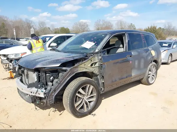 5FNYF6H95HB012326 2017 HONDA PILOT - Image 2
