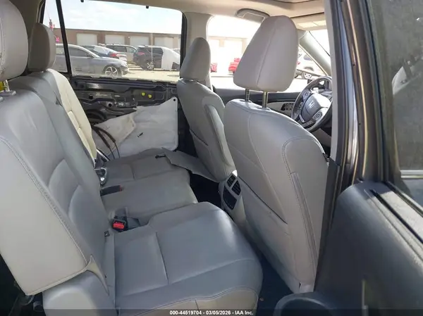 5FNYF6H95HB012326 2017 HONDA PILOT - Image 8