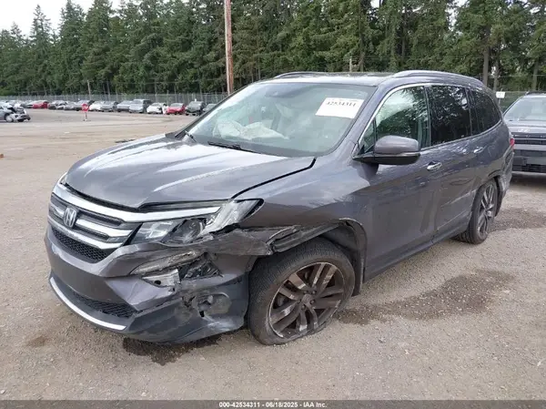 5FNYF6H95HB018627 2017 HONDA PILOT - Image 2
