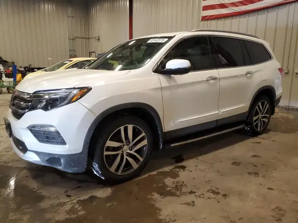 5FNYF6H95HB021401 2017 HONDA PILOT - Image 1