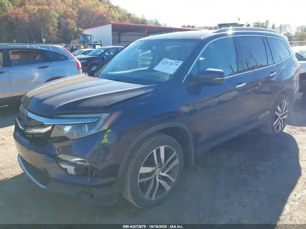 5FNYF6H95HB032043 2017 HONDA PILOT - Image 2