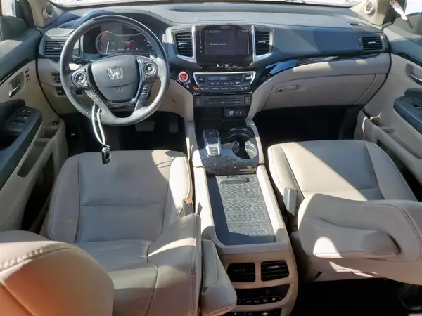 5FNYF6H95HB040109 2017 HONDA PILOT - Image 8