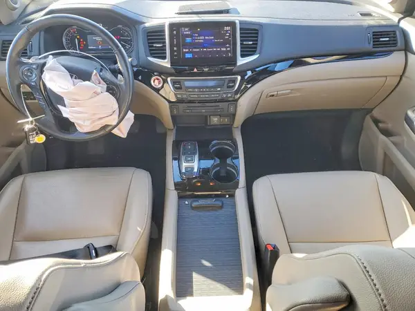 5FNYF6H95HB042071 2017 HONDA PILOT - Image 8