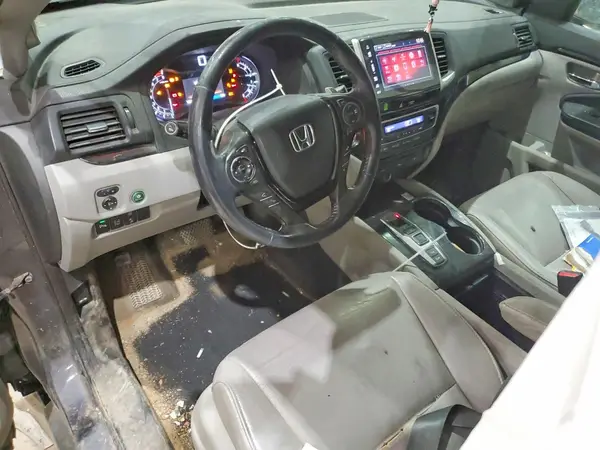 5FNYF6H95HB043298 2017 HONDA PILOT - Image 8