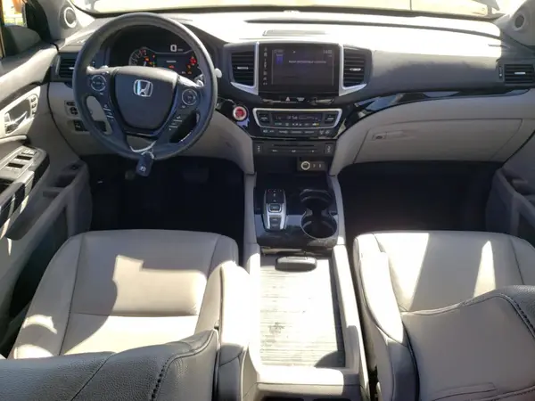 5FNYF6H95HB054723 2017 HONDA PILOT - Image 8