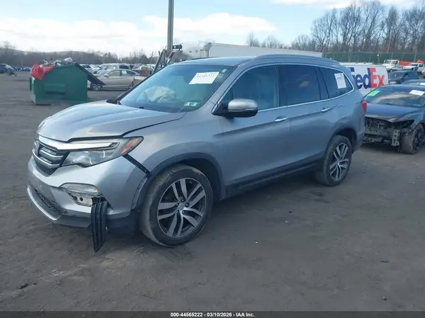 5FNYF6H95HB057072 2017 HONDA PILOT - Image 2