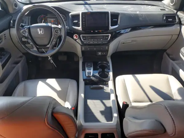 5FNYF6H95HB076706 2017 HONDA PILOT - Image 8