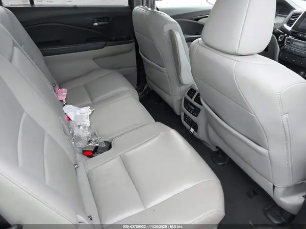 5FNYF6H95HB081128 2017 HONDA PILOT - Image 8