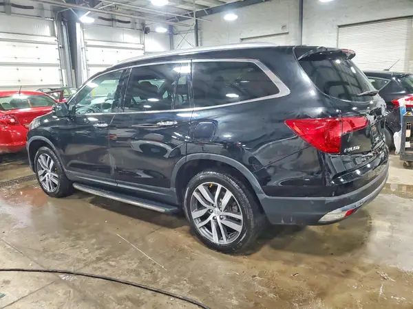 5FNYF6H95HB105394 2017 HONDA PILOT - Image 2