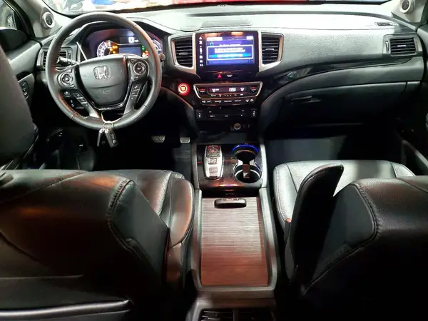 5FNYF6H95HB105394 2017 HONDA PILOT - Image 8
